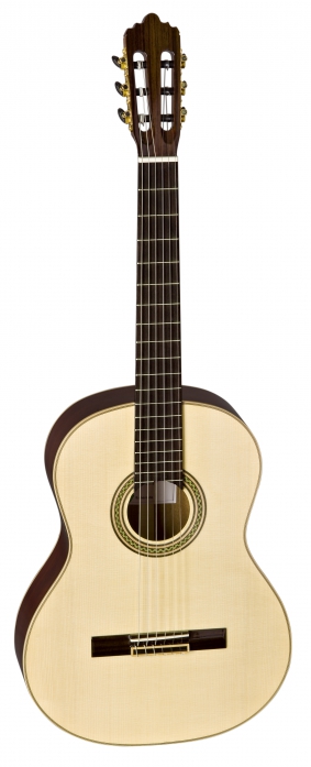 La Mancha Esmeralda classical guitar