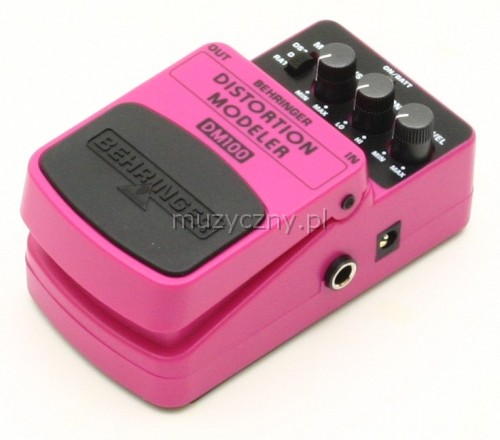 Behringer DM100 distortion guitar effect
