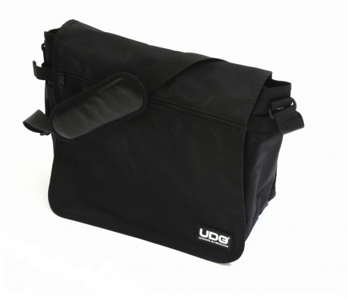 UDG Courier Bag Black 40 LP′s