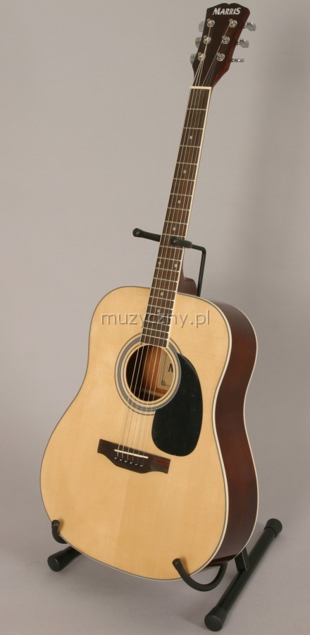 Marris M1000 acoustic guitar
