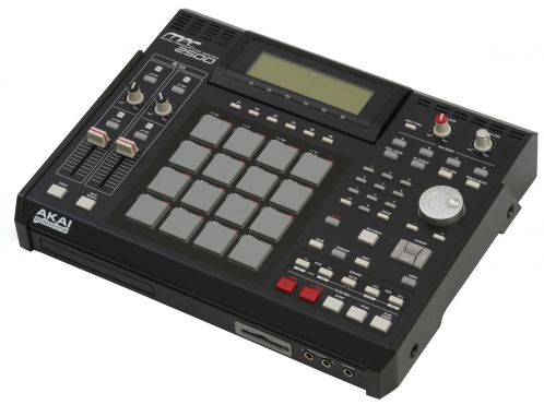 AKAI MPC2500 beat production station with sampler
