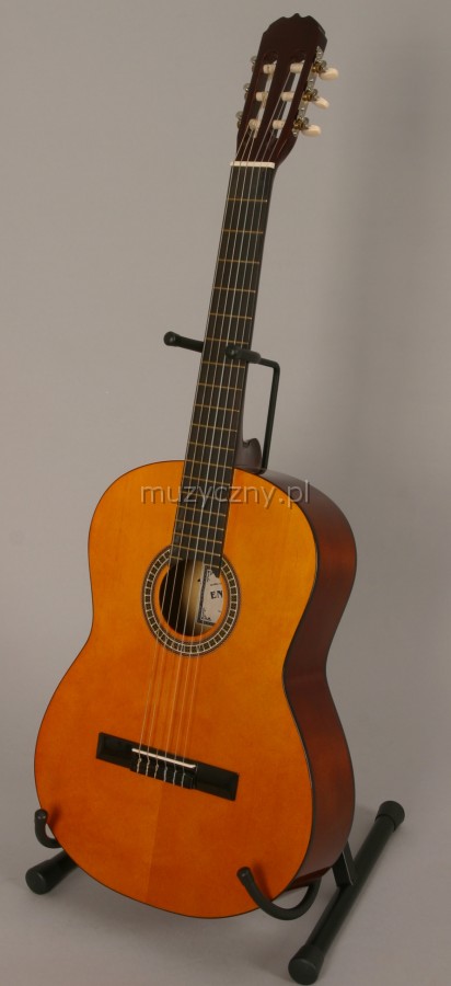 Enriquez AC-060 classical guitar