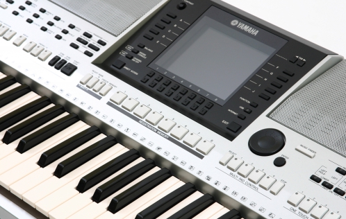 Yamaha PSR S 900 keyboard