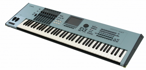 Yamaha Motif XS7 synthesizer