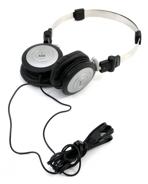 AKG K414 P semi-open headphones, foldable, loud