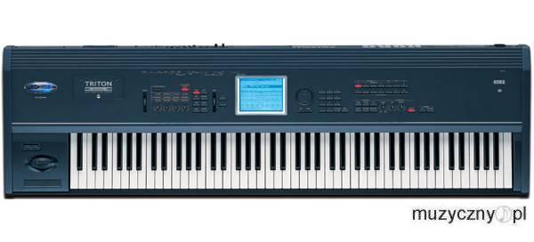 Korg Triton Extreme 88 synthesizer