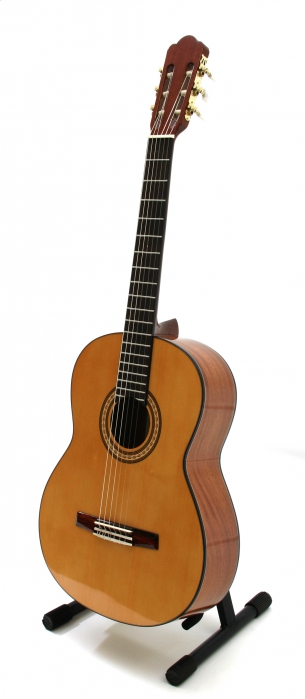 BatonRouge Romero 25 classical guitar