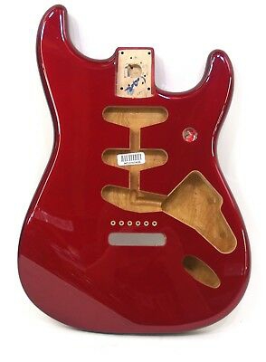 Fender Classic Series 60′s Stratocaster SSS Alder Body Vintage Bridge Mount, Candy Apple Red electric guitar