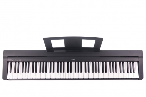 Yamaha P45B Bundle 2, headphones, stand