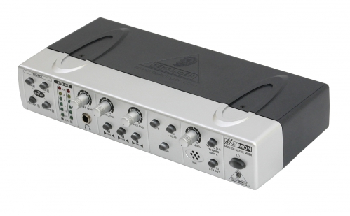 Behringer Minimon MON800 mixer