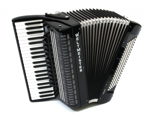 Weltmeister Saphir 41/120/IV/11/5 accordion + case