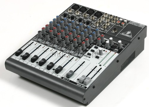 Behringer Xenyx 1204 mixer