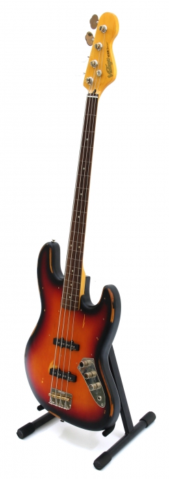 Vintage VJ96MRJP fretless bass guitar