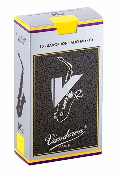 Vandoren V12 4.0 alto saxophone reeds