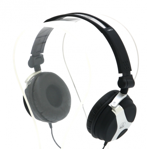 AKG K81 DJ closed headphones