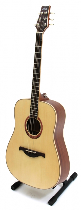 Lag GLA-100D acoustic guitar