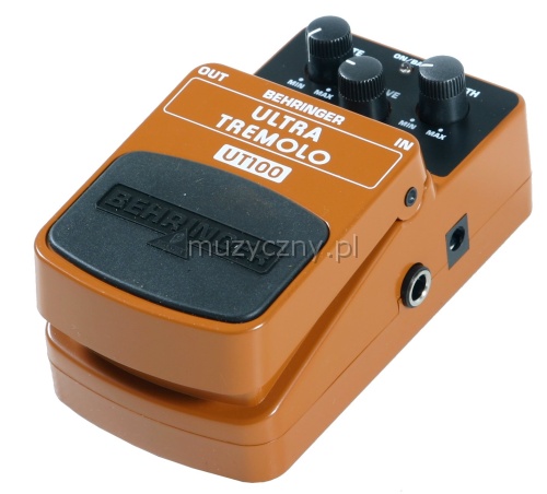 Behringer UT100 Ultra Tremolo guitar effect