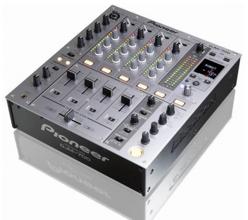 Pioneer DJM-700 DJ mixer