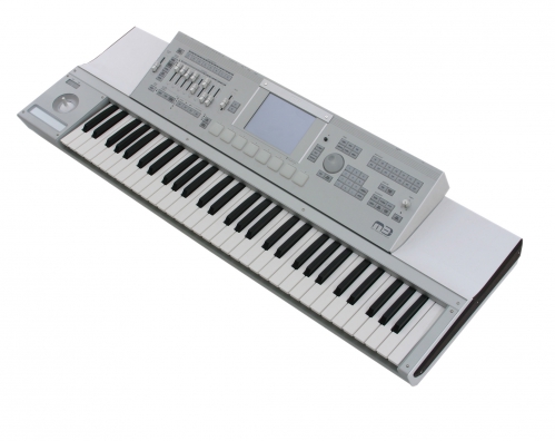 Korg M3-61 syntezator