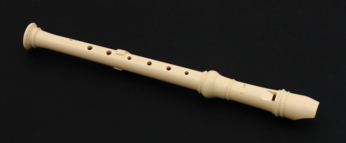 Aulos 203A-E soprano recorder, renaissance fingering