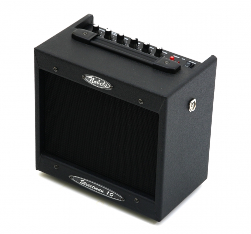 Nobels 10W guitar amplifier with battery