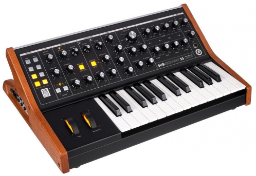 Moog SUBsequent 25 Analogue Synthesiser