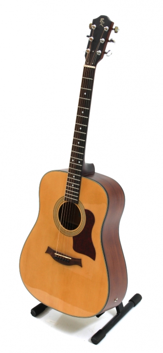BatonRouge R30-CE acoustic guitar with EQ