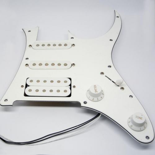 Ibanez 3PAGRSSHR-WBW pickguard assy for grg(ssh)