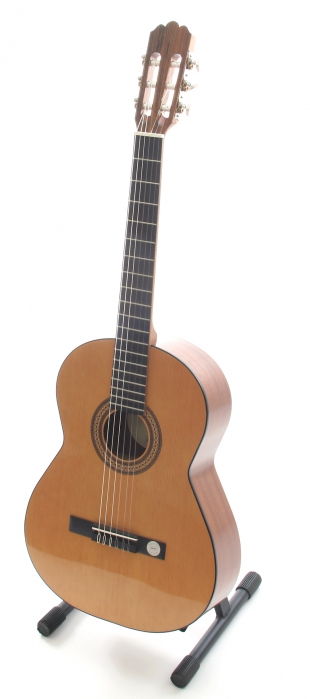 Hoefner HC502  classical guitar 4/4 (set)