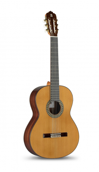 Alhambra 5P classical guitar