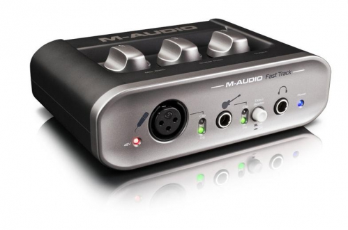 M-Audio Fast Track v II interface USB 2x2