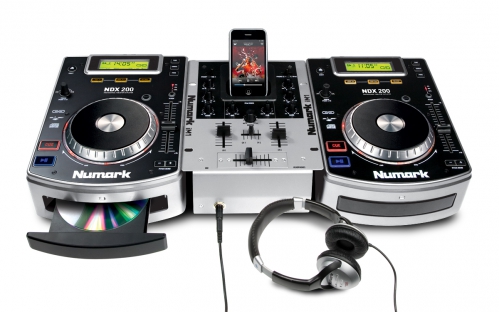 Numark iCD DJ in a BOX two players NDX200, headphones and mixer iM1