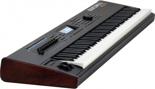 Kurzweil PC 3 K 8 synthesizer