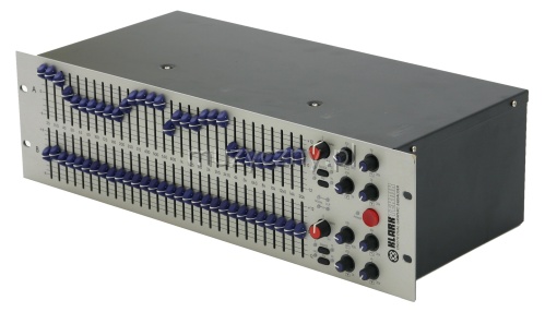 KlarkTeknik DN370 equalizer