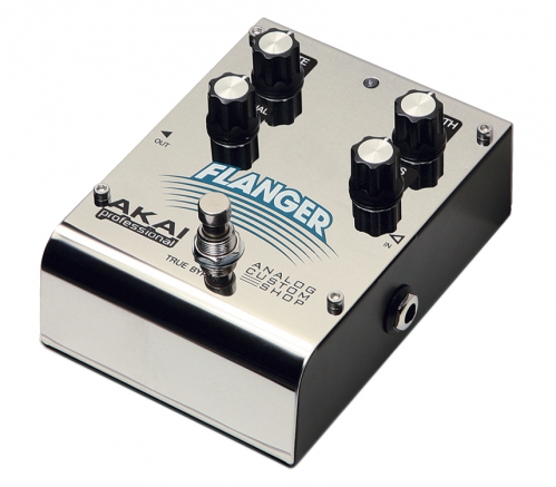 Akai Analog Flanger guitar effect pedal