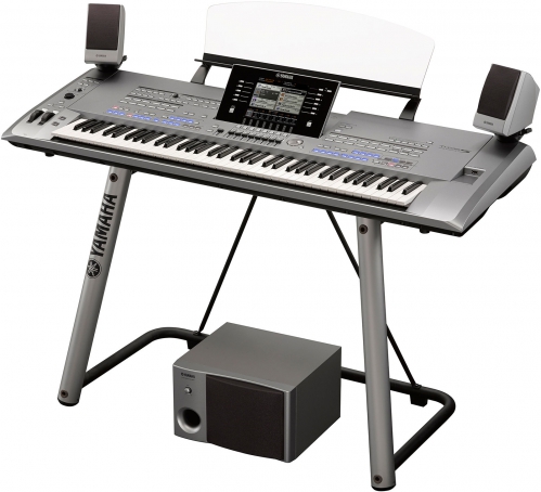 Yamaha Tyros 5 76 XXL keyboard