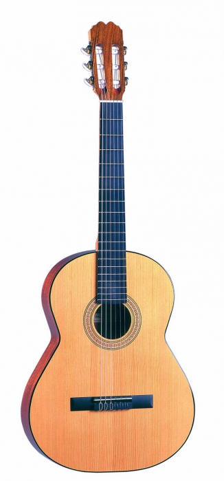 Admira Paloma classical guitar 3/4