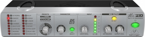 Behringer FEX 800 multi-effects processor