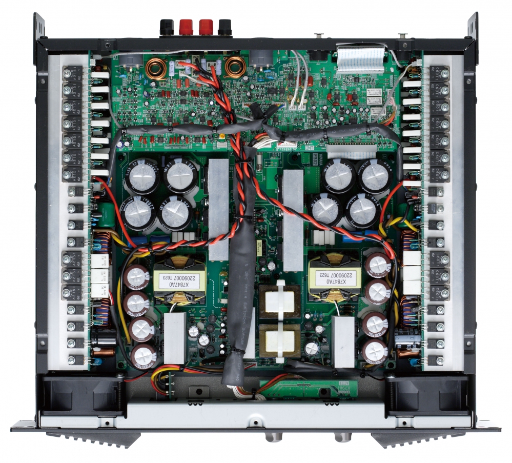 Yamaha T4n power amplifier, 2x2050W/4ohm