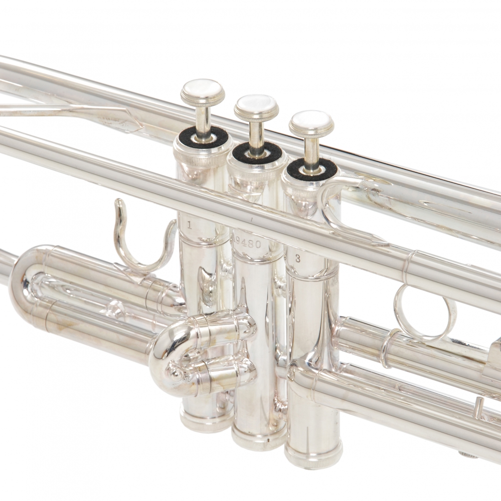 thumbnail image 2 of Trumpet Slide Ring Metal Trumpet 3rd Valve Slide Ring - Professional Replacement Finger Ring For Trumpet Players Trumpet Finger Buttons 2 of 11