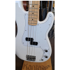 Fender Player Precision Bass Maple Fingerboard Polar White bass guitar B-STOCK